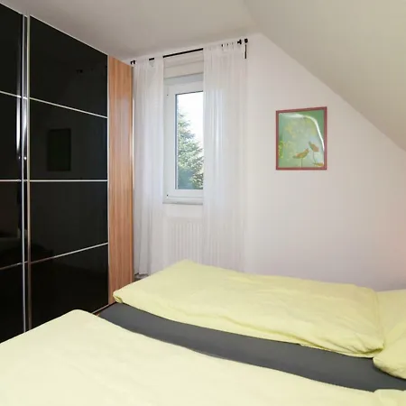 Kiebitznest Apartment Krummhoern